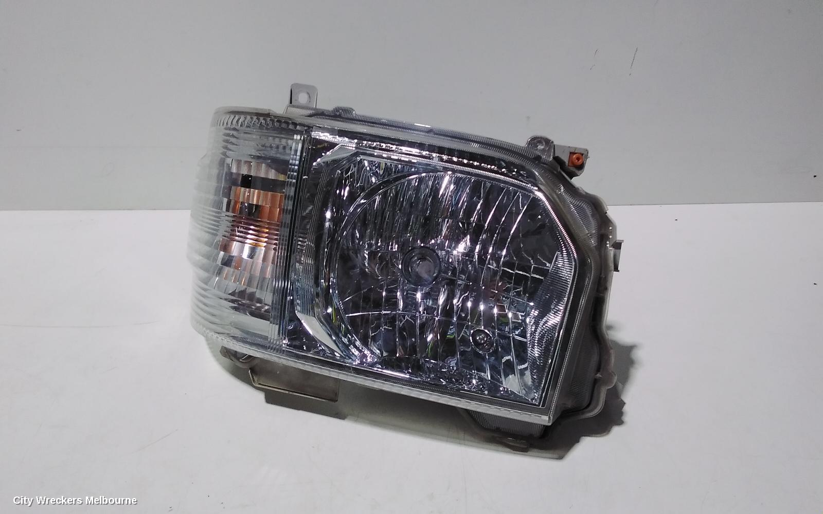TOYOTA HIACE RIGHT HEADLAMP, TRH/KDH, LWB/SWB, 12/2013 - 04/2019 - Image 1