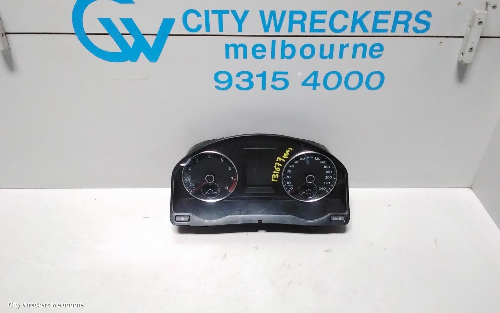 VOLKSWAGEN JETTA INSTRUMENT CLUSTER, PETROL, SPEEDO IS UP TO 240, 1KM, 02/2006 - 07/2011 - Image 1