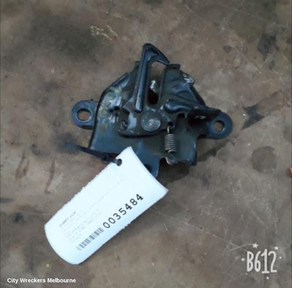 TOYOTA HIACE BONNET LOCK/SUPPORT, TRH/KDH, LOCK ONLY, 03/2005 - 04/2019 - Image 1