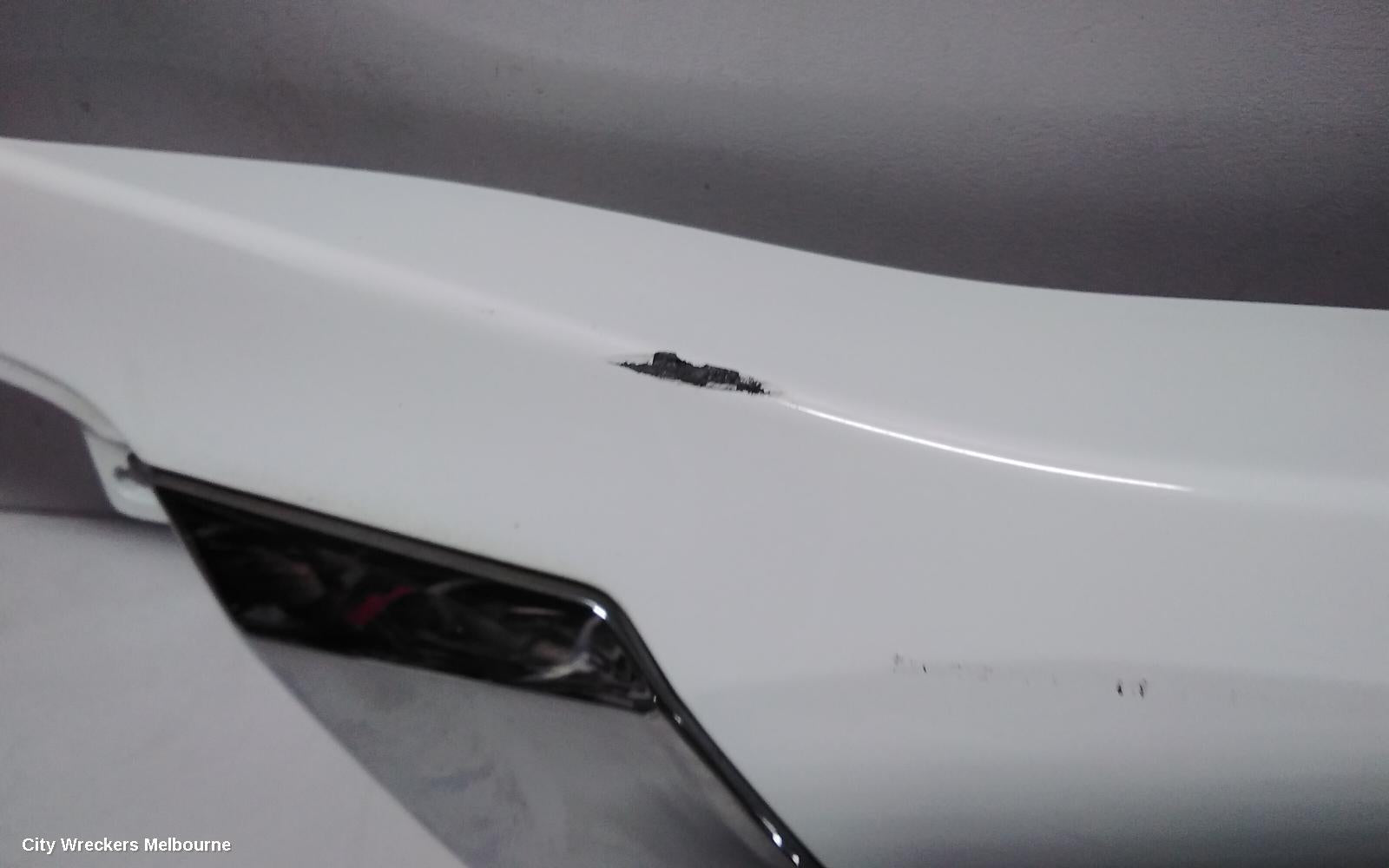MITSUBISHI OUTLANDER REAR GARNISH, TAILGATE GARNISH (CENTRE), ZK-ZL, 04/2015 ONWARDS - Image 3