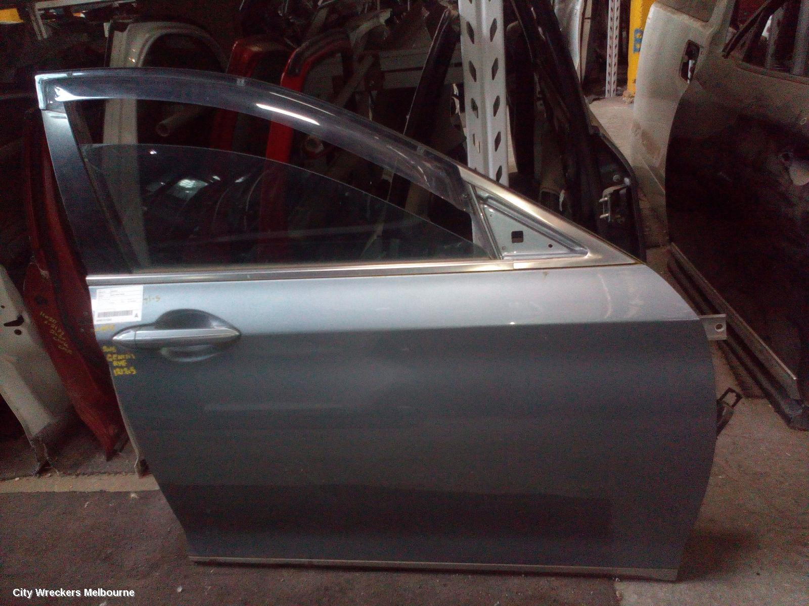 HYUNDAI GENESIS RIGHT FRONT DOOR, DH, 11/2014 - 01/2018 - Image 1