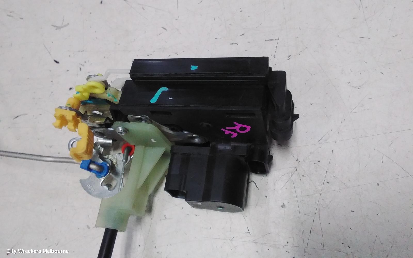 LDV G10 DOOR/BOOT/GATE LOCK, SV7C, RIGHT FRONT DOOR LOCK, VAN, 04/2015 ONWARDS - Image 2