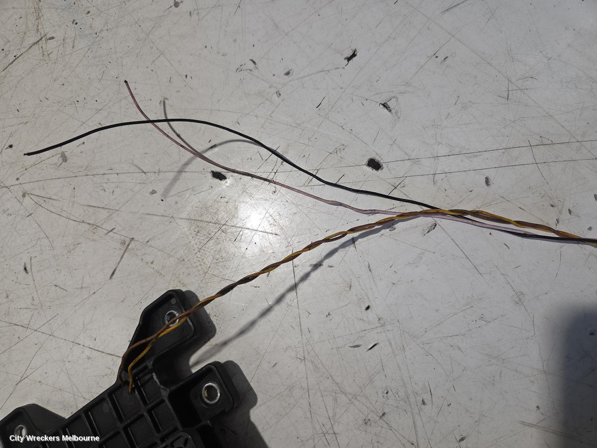 HYUNDAI SANTA FE REVERSE CAMERA, MX5, FRONT RADAR SENSOR (BUMPER MOUNTED), 11/2023 ONWARDS - Image 2