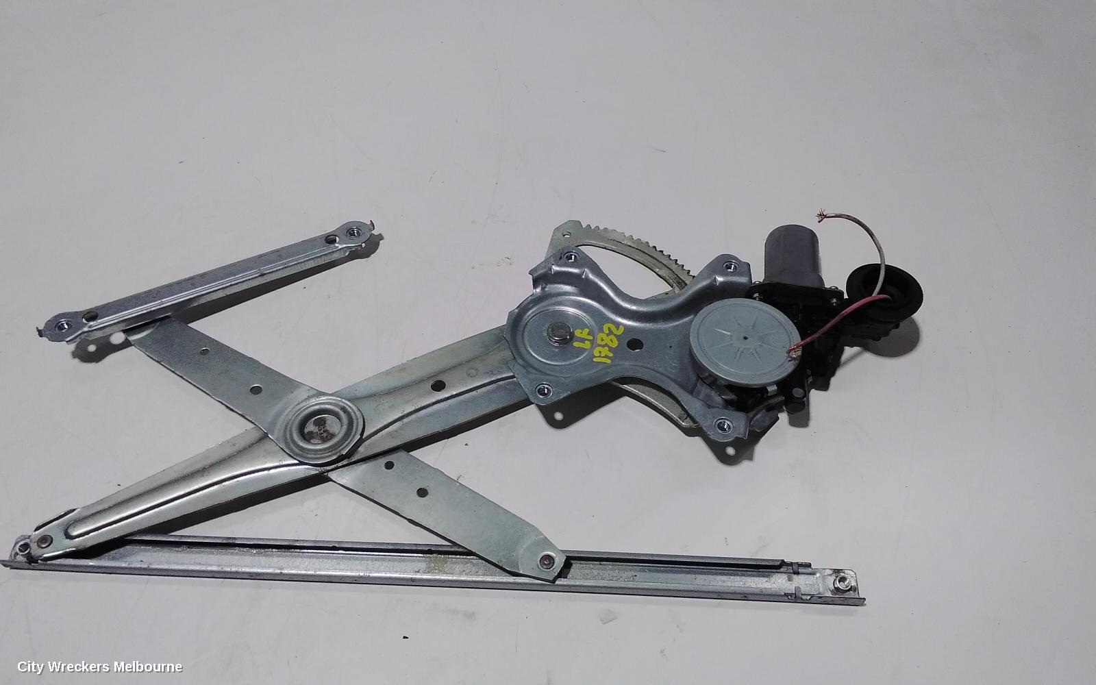TOYOTA COROLLA LEFT FRONT WINDOW REG/MOTOR, ZRE152/20153R, 03/2007 - 10/2013 - Image 1