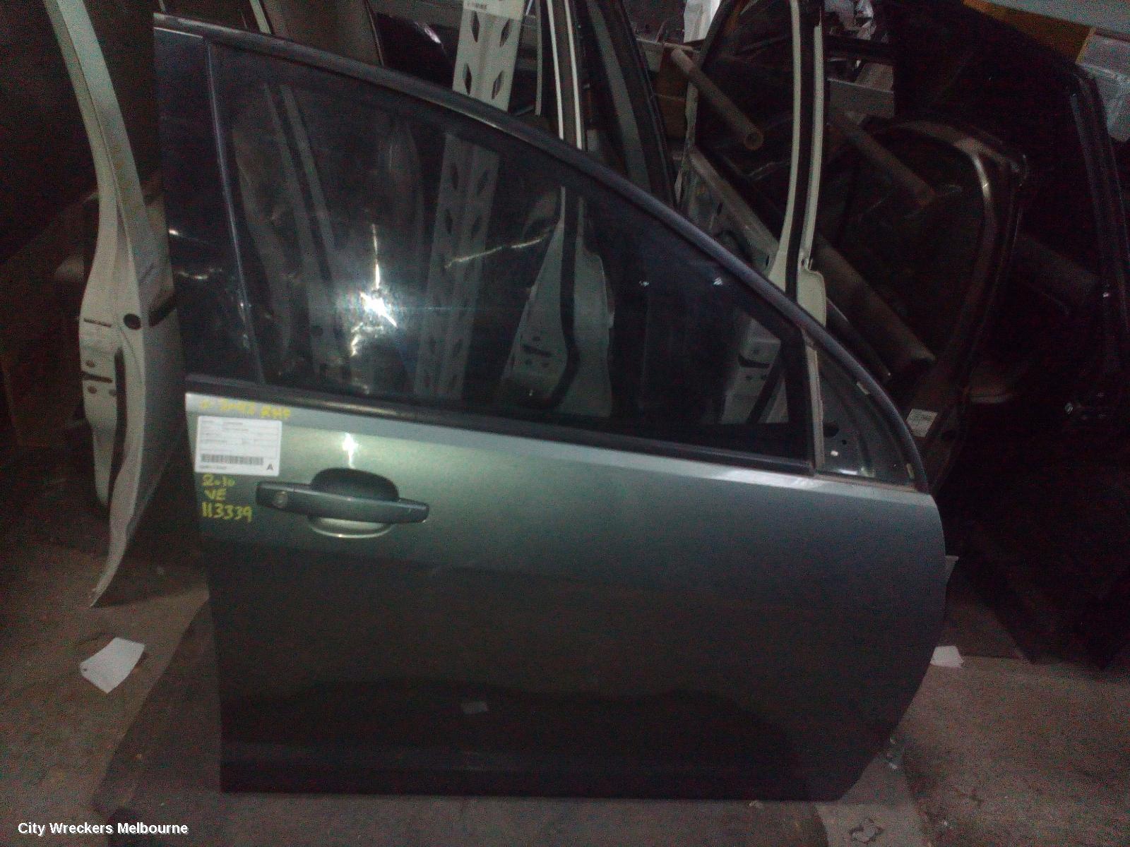 HOLDEN COMMODORE RIGHT FRONT DOOR, VF, 05/2013 - 12/2017 - Image 2