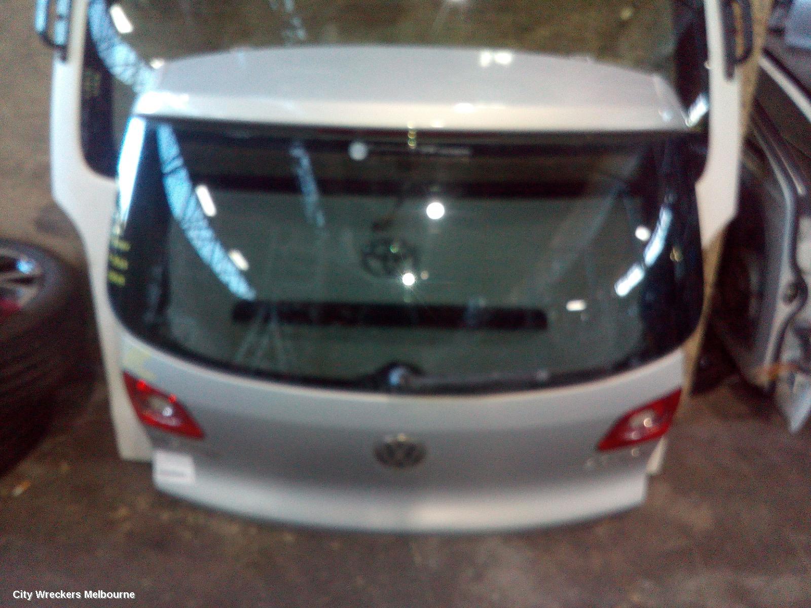 VOLKSWAGEN TIGUAN BOOTLID/TAILGATE, TAILGATE, 5N, NON CAMERA TYPE, 05/2008 - 08/2016 - Image 3
