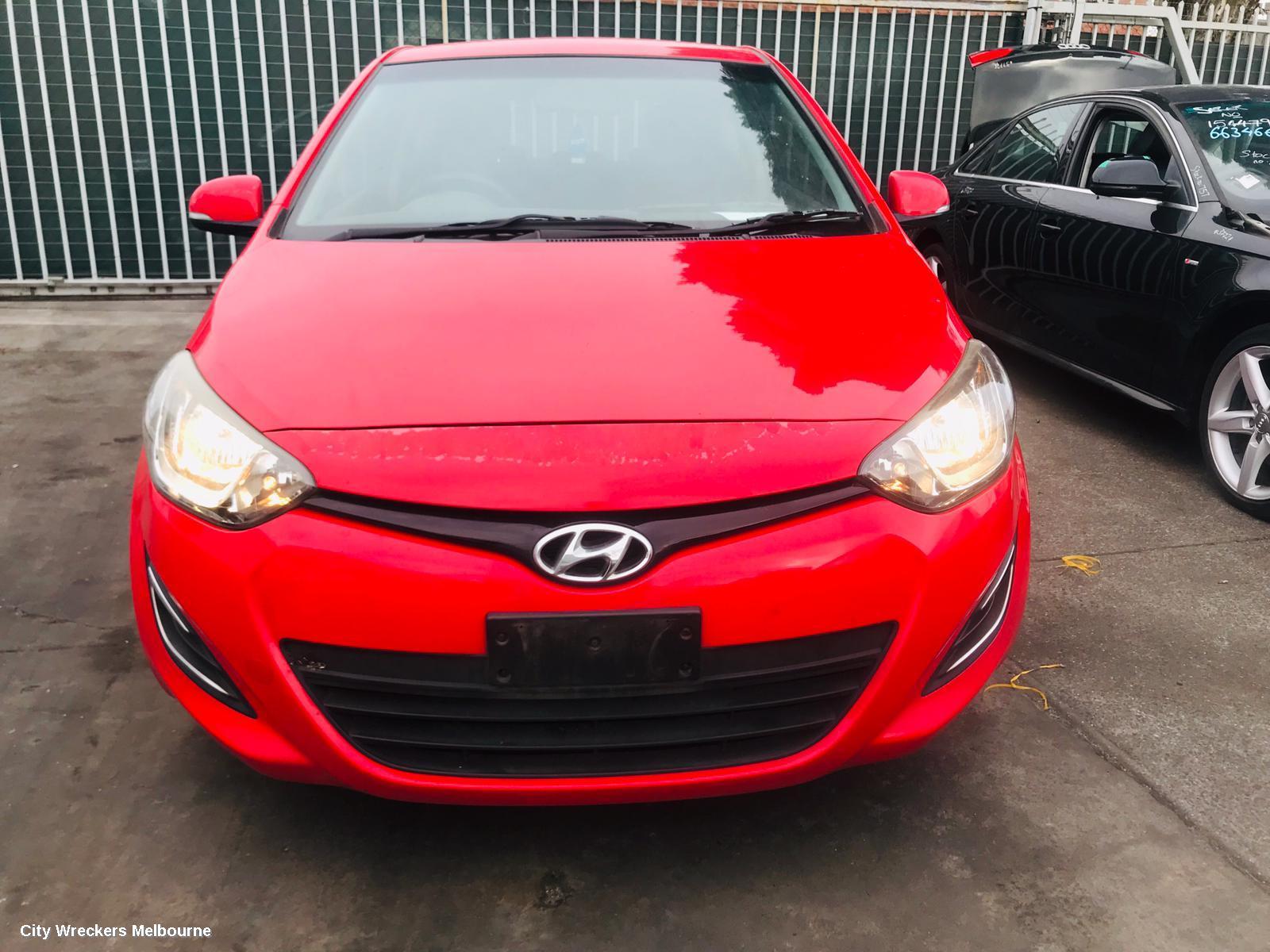 HYUNDAI I20 LEFT INDICATOR/FOG/SIDE, BUMPER FOGLAMP, NON DAYTIME RUNNING LAMP TYPE, PB, 03/2012 - 12/2015 - Image 2