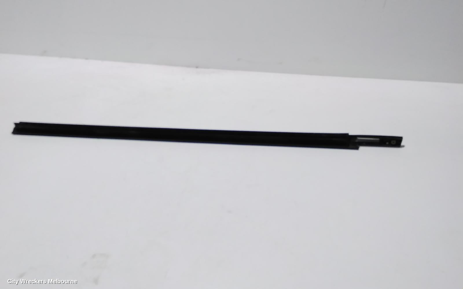 FORD ESCAPE DOOR MOULD, CHROME MOULD: 90074, ZG, 09/2016 - 05/2020 - Image 2