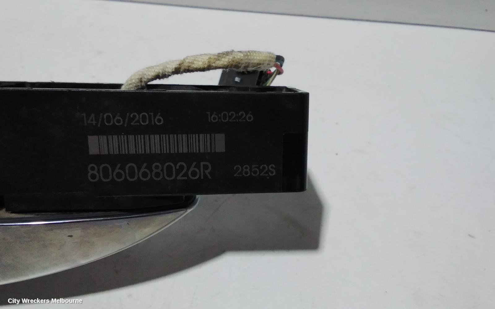RENAULT MEGANE DOOR HANDLE, GEN 4, 06/2016 - 02/2020 - Image 3