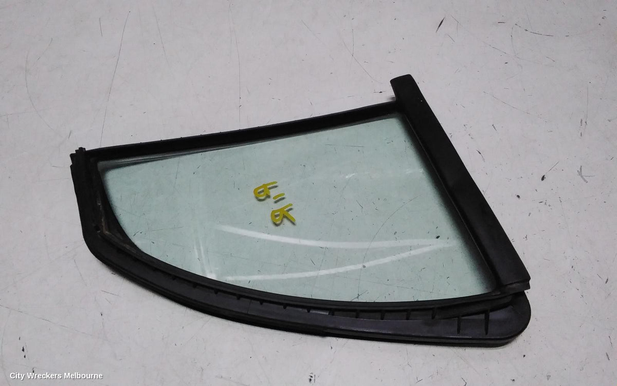 SUZUKI SWIFT RIGHT REAR 1/4 DOOR GLASS, FZ, 08/2010 - 03/2017 - Image 3