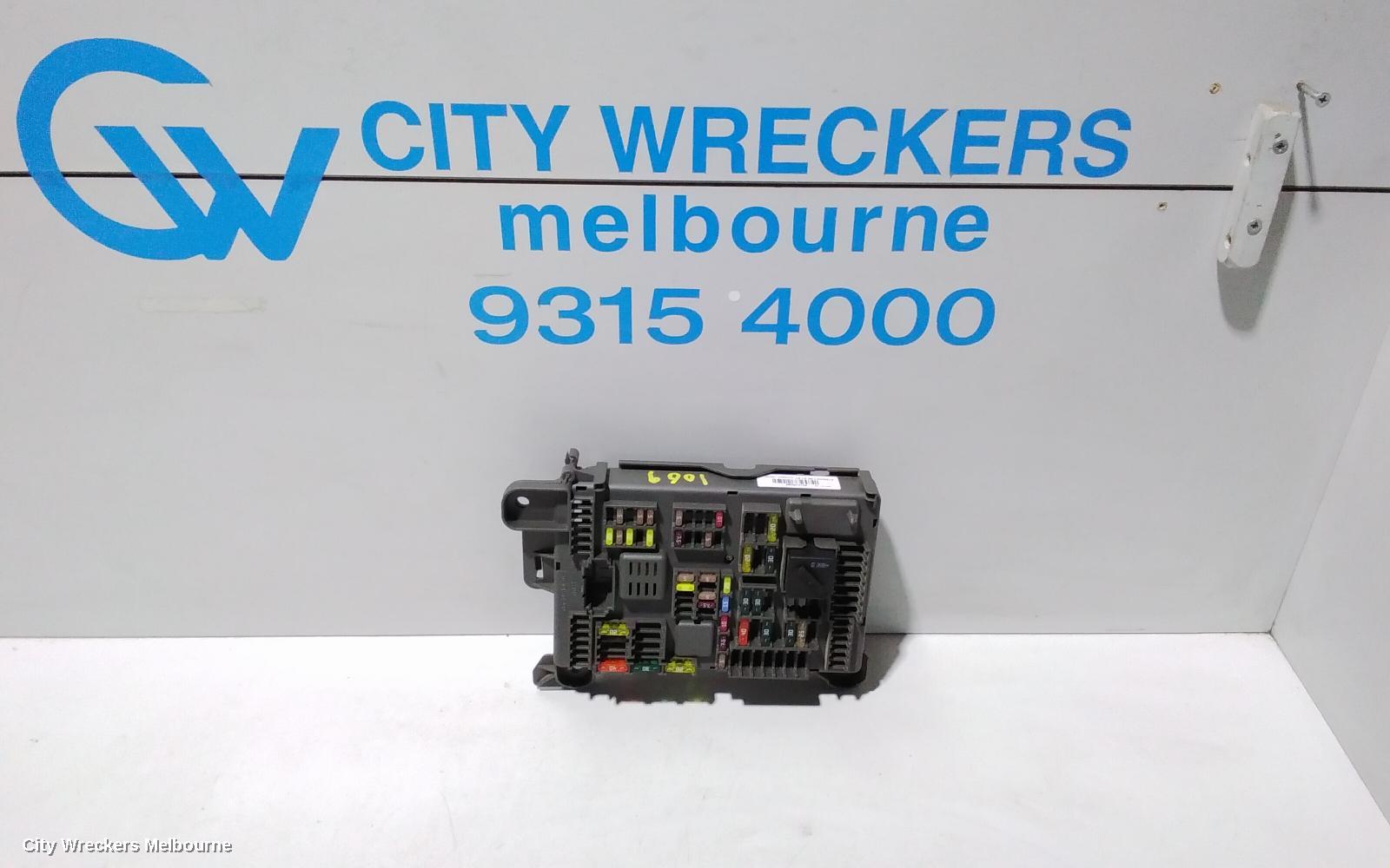 BMW X6 FUSE BOX, E71, 07/2008 - 04/2012 - Image 1