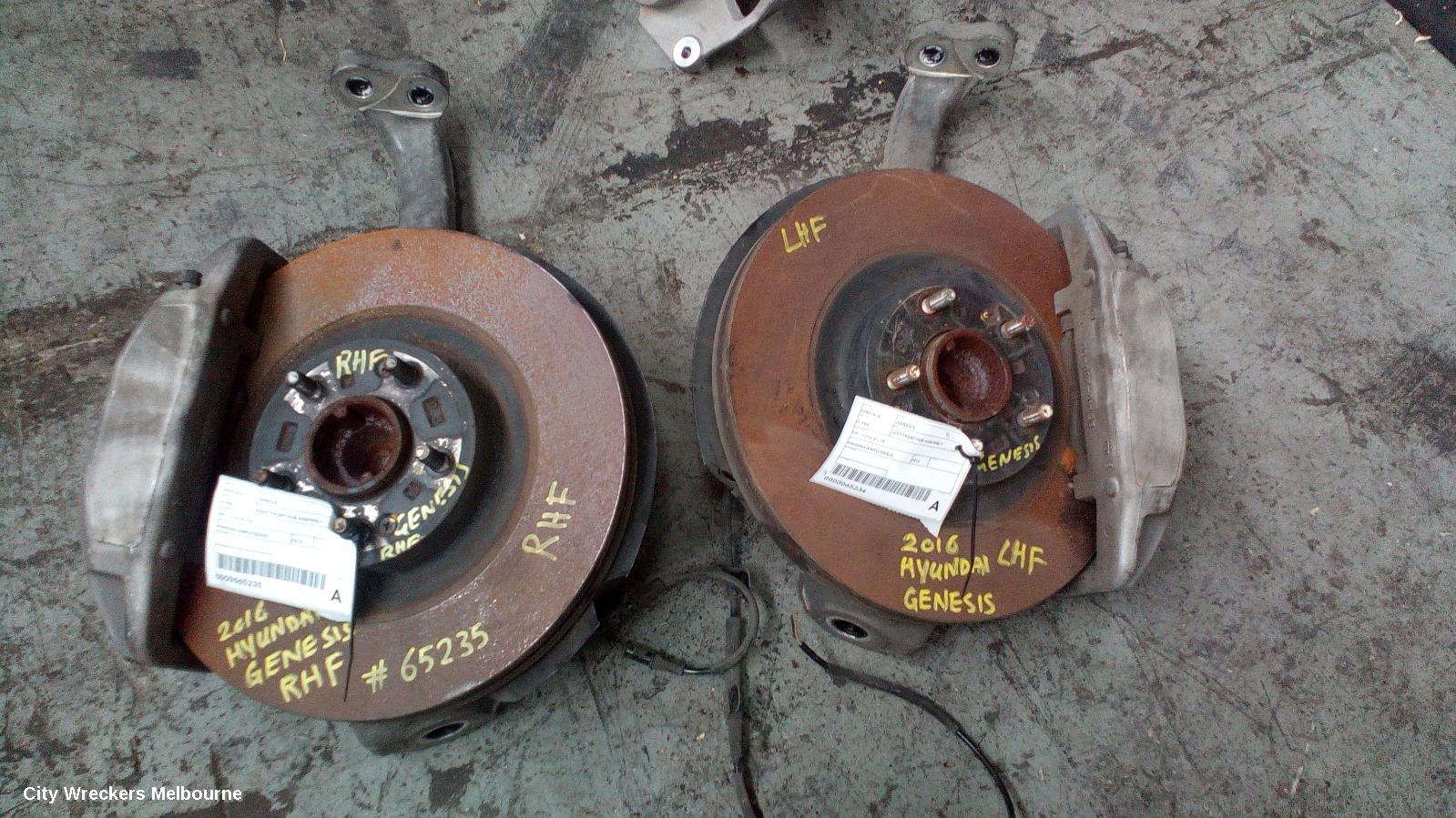 HYUNDAI GENESIS LEFT FRONT HUB ASSEMBLY, DH, 11/2014 - 01/2018 - Image 3