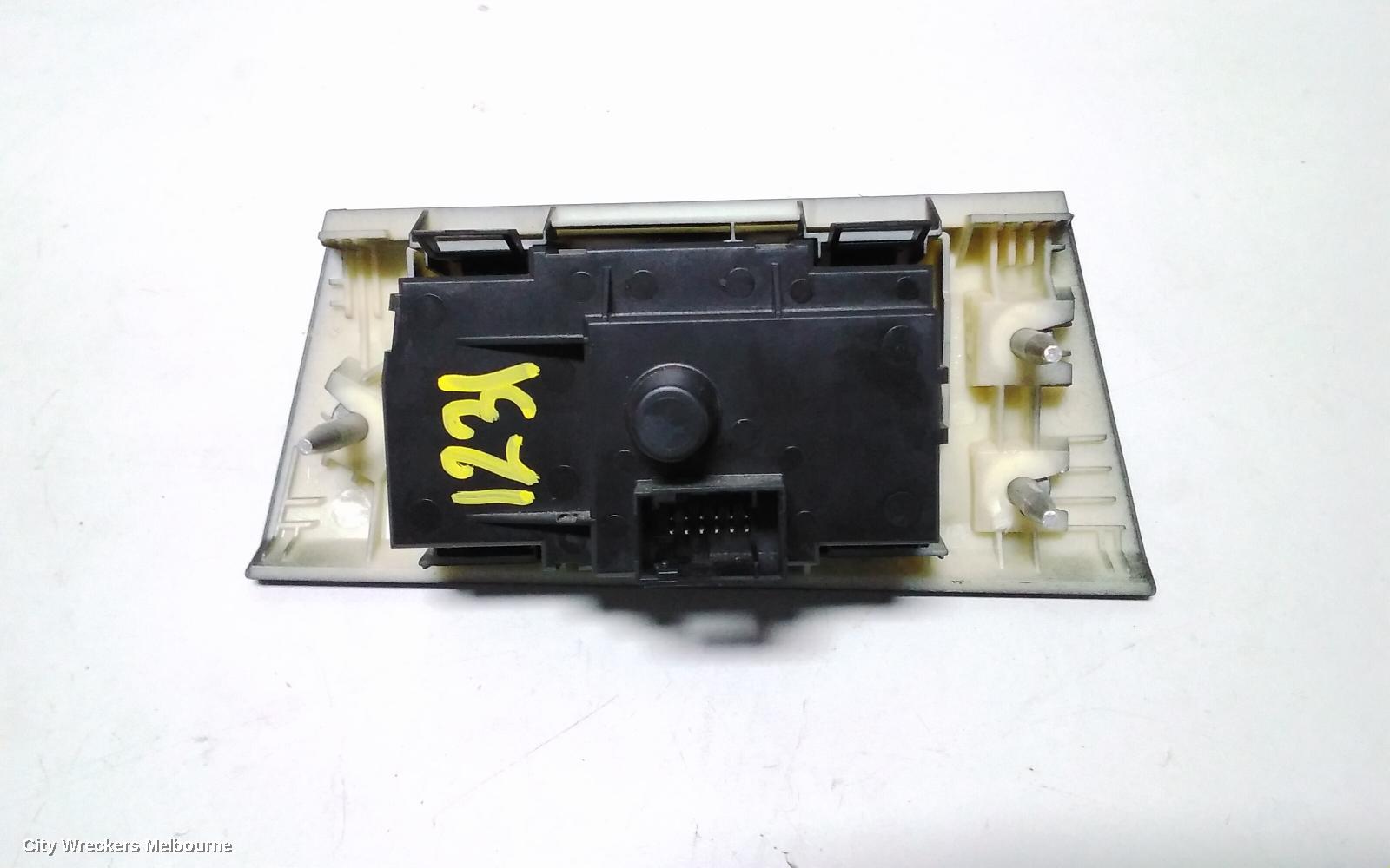 BMW 3 SERIES COMBINATION SWITCH, HEADLAMP SWITCH, E90/E91/E92/E93, P/N 693279604, 03/2005 - 08/2008 - Image 3