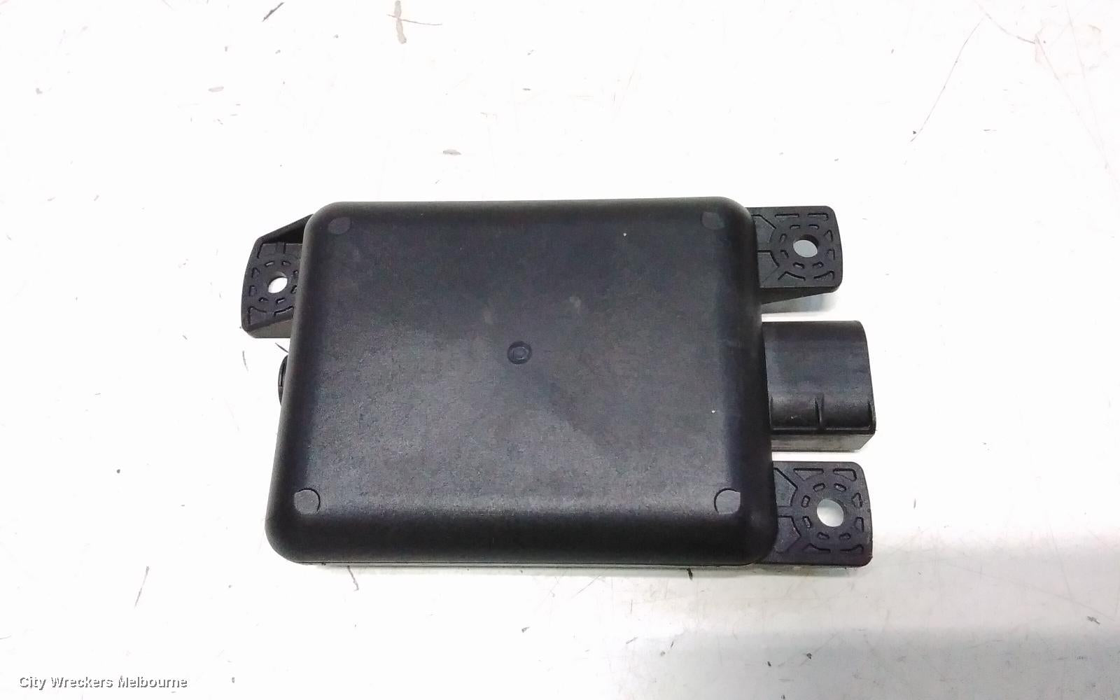 VOLKSWAGEN GOLF, GEN 7, 11/2012 - 08/2020, 5G6 907 456 C - VW BLIND SPOT RADAR BRACKET RIGHT SIDE: 113313 - Image 1