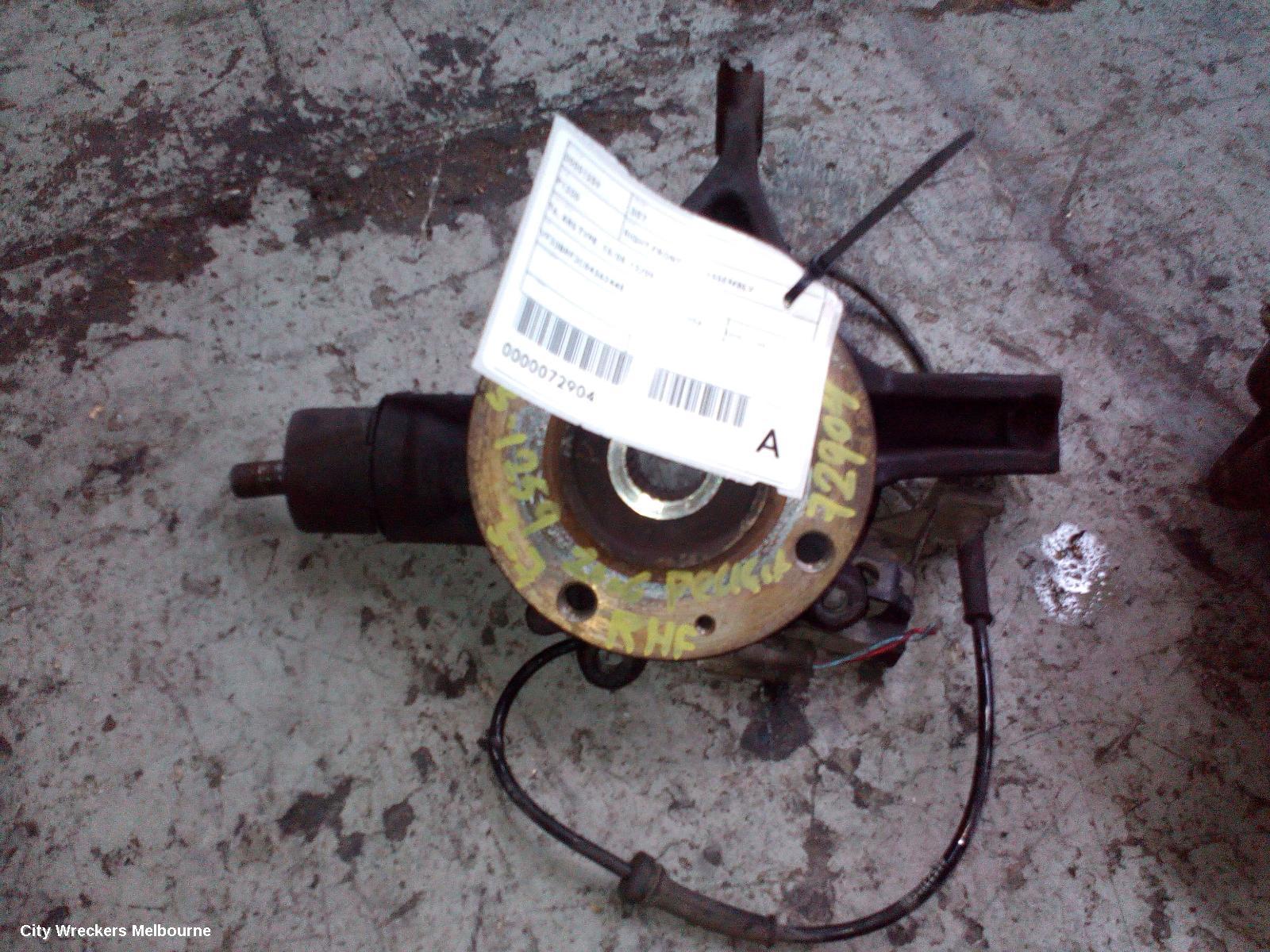 PEUGEOT 307 RIGHT FRONT HUB ASSEMBLY, T6, ABS TYPE, 10/2005 - 12/2009 - Image 1