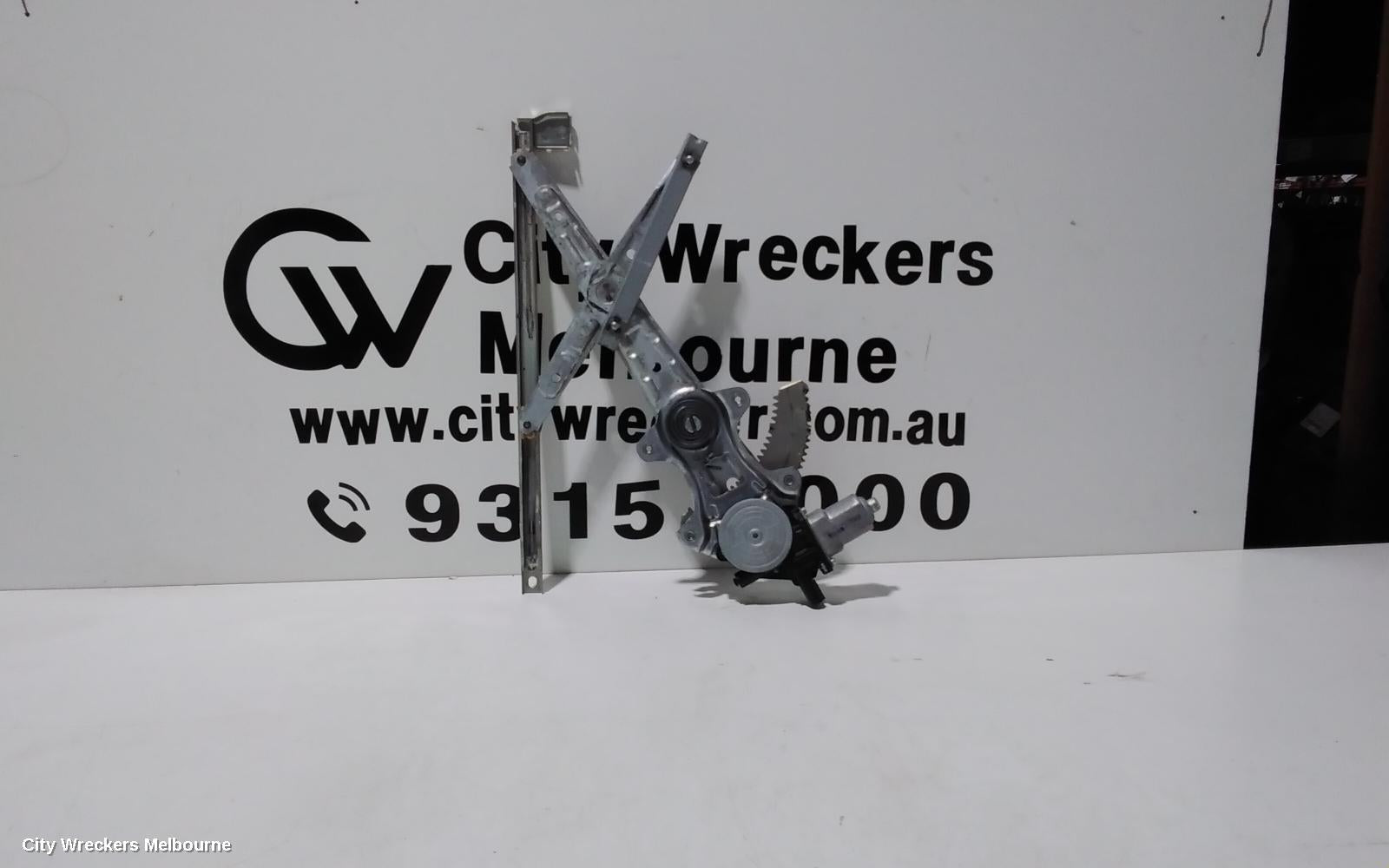 HONDA CIVIC LEFT FRONT WINDOW REG/MOTOR, 9TH GEN, HATCH (VIN SHHFK), 02/2012 - 04/2016 - Image 1