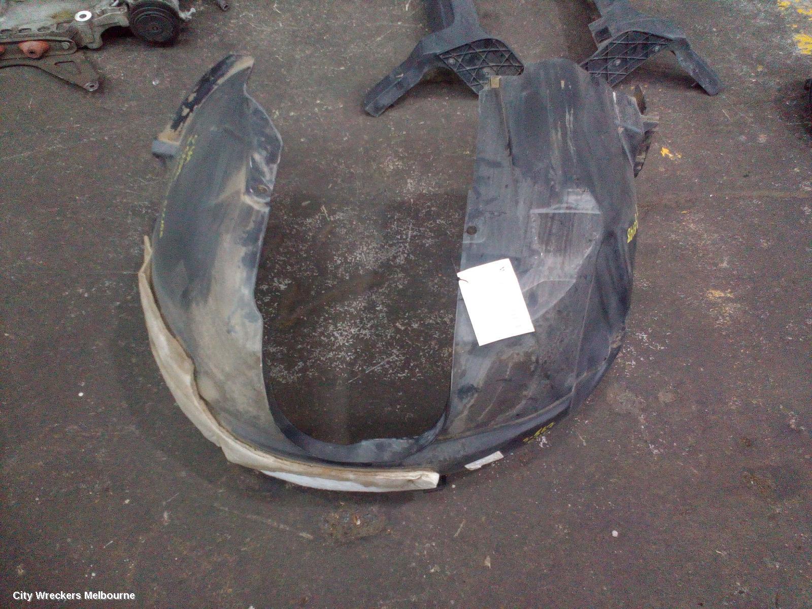 FORD ESCAPE RIGHT GUARD LINER, ZG, 09/2016 - 05/2020 - Image 1