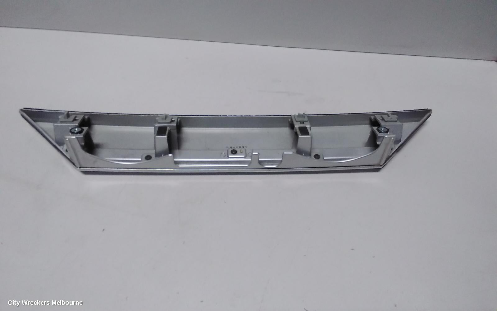 HONDA ODYSSEY REAR GARNISH, RC1, TAILGATE GARNISH (UPPER), 02/2014 - 12/2020 - Image 3
