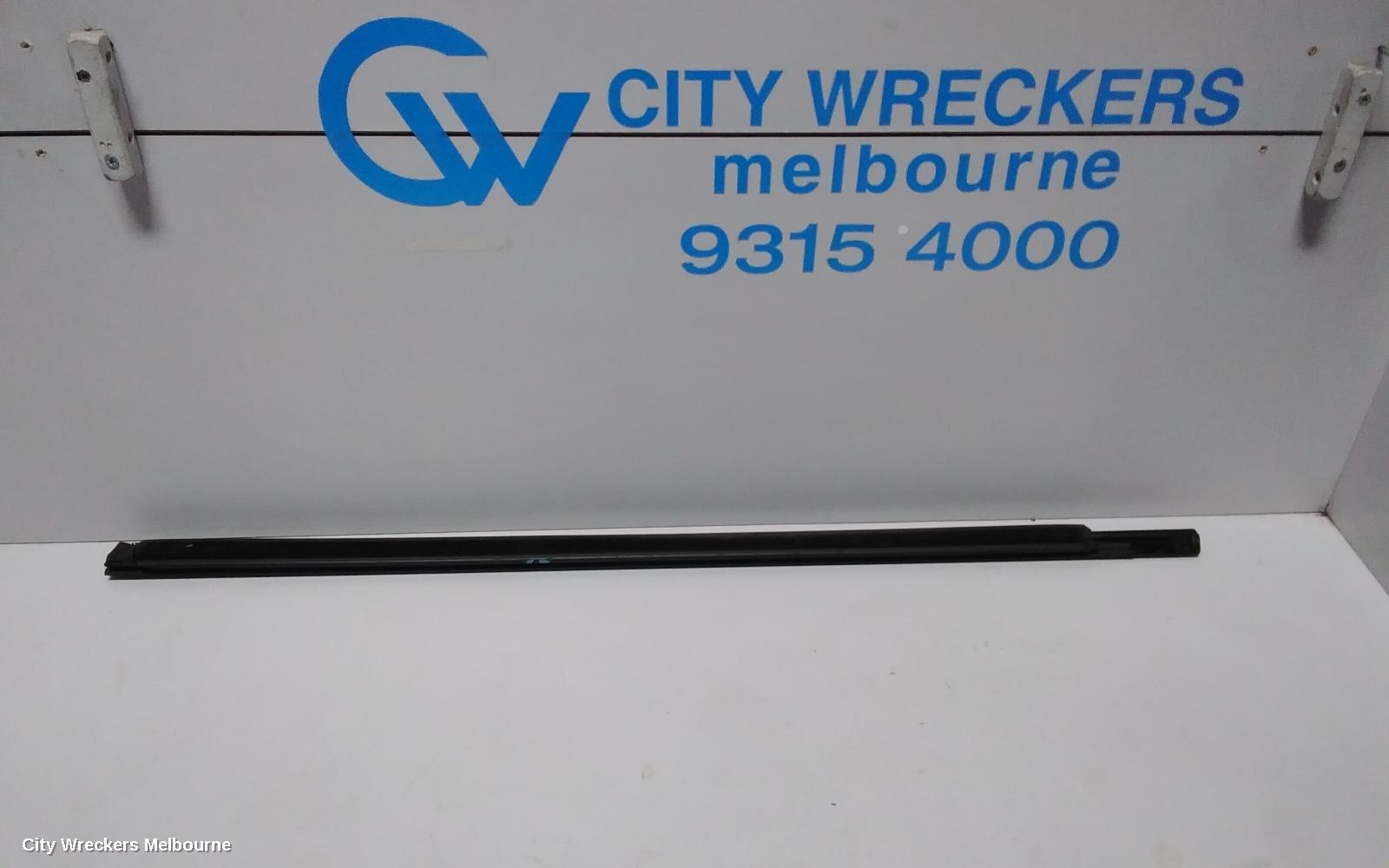 LAND ROVER RANGEROVER EVOQUE DOOR MOULD, MOULD  REFER TO PHOTOS: 75569, L538, 11/2011 - 01/2019 - Image 2