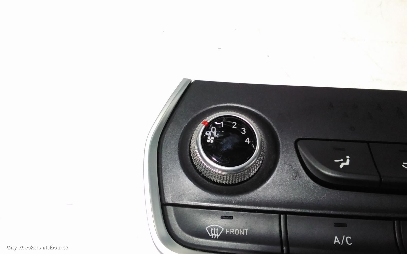 HYUNDAI SANTA FE HEATER/AC CONTROLS, TM, NON ELECTRONIC DISPLAY TYPE, 03/2018 ONWARDS - Image 3