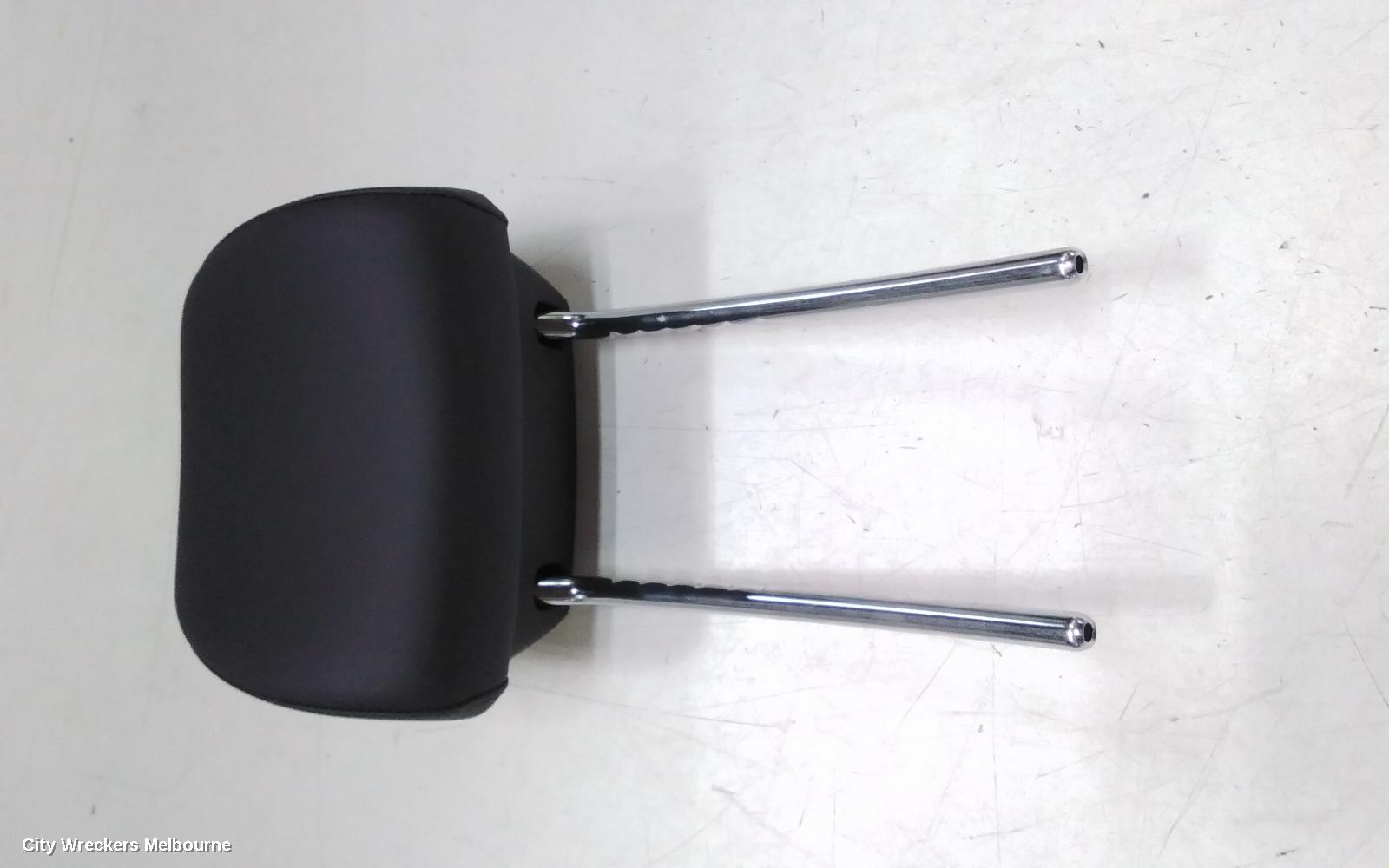 HYUNDAI SANTA FE HEADREST, MX5, RH FRONT, LEATHER, NAPPA, 11/2023 ONWARDS - Image 1