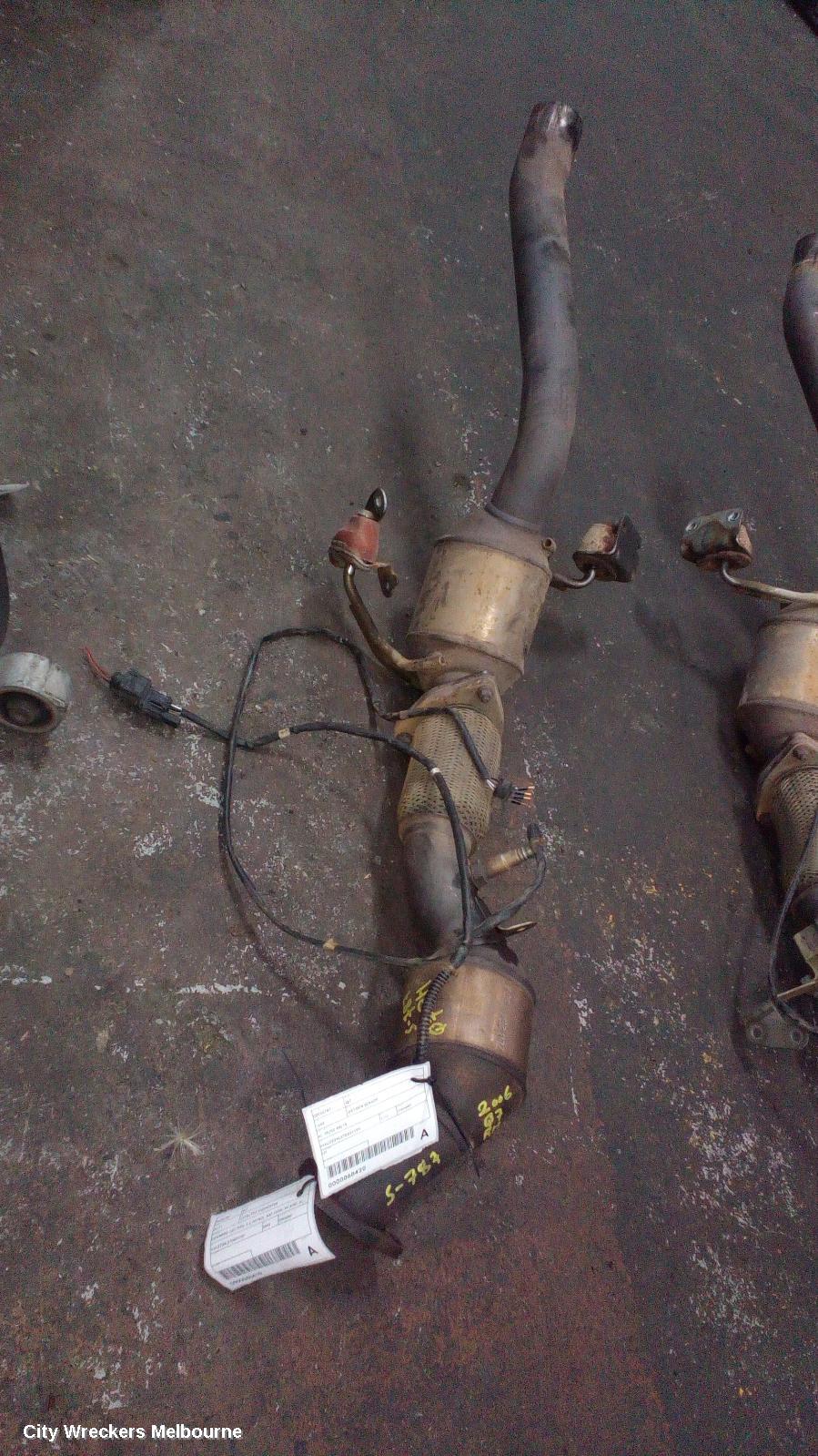AUDI Q7 CATALYTIC CONVERTER, DOWNPIPE-CAT TYPE, 4.2, PETROL, BAR CODE, RH SIDE, 4L, 09/2006 - 08/2010 - Image 1