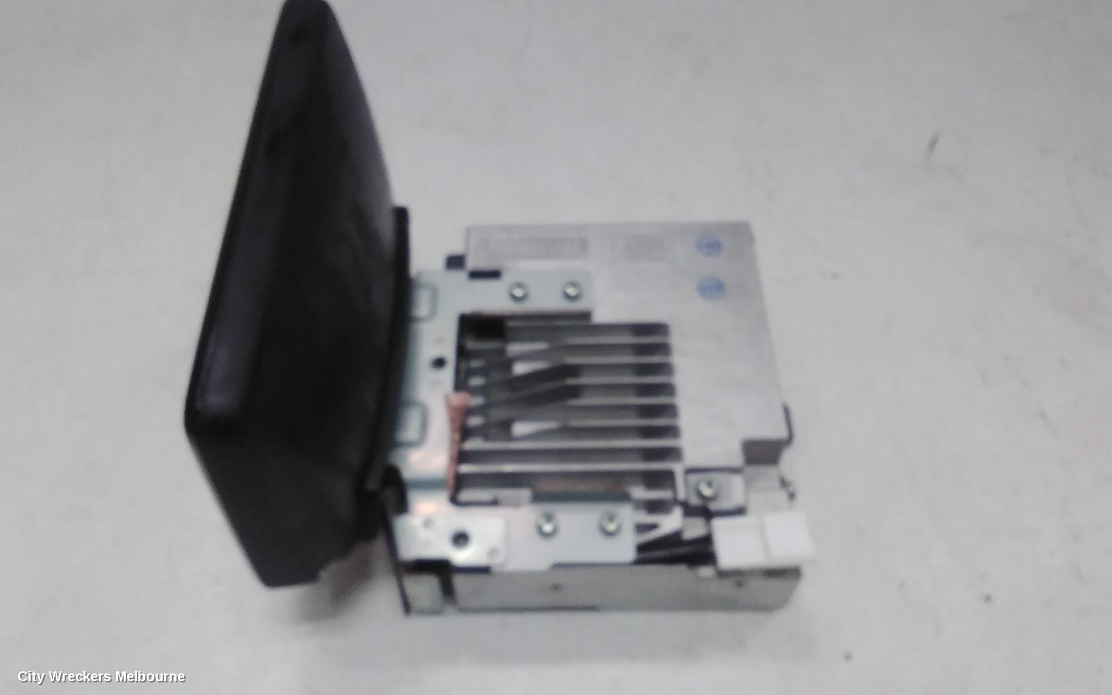 MAZDA 2 RADIO/CD/DVD/SAT/TV, DISPLAY UNIT, 7IN, W/ SAT NAV TYPE, DJ/DL, 09/2014 ONWARDS - Image 2