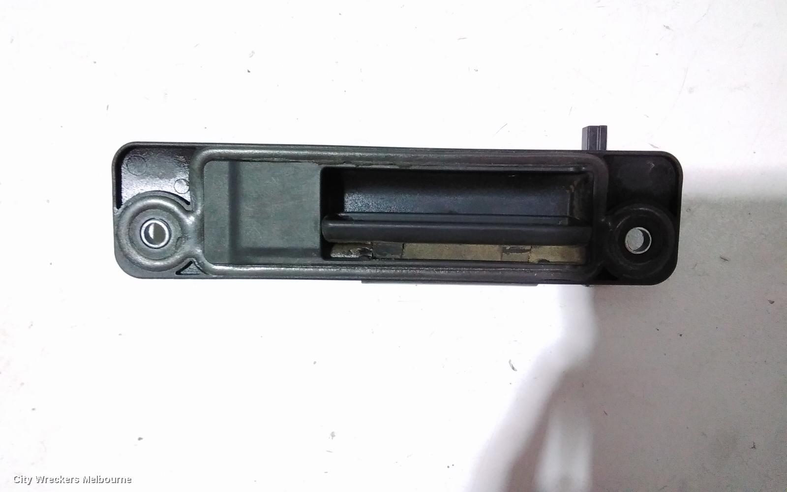 MERCEDES M CLASS TAILGATE HANDLE, W164, 09/2005 - 12/2011 - Image 2