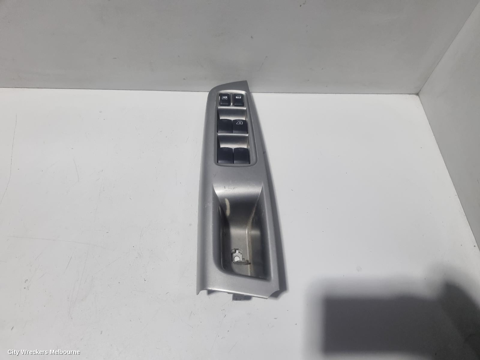 SUBARU FORESTER PWR DR WIND SWITCH, RH FRONT (MASTER SWITCH), S07, 06/2010 - 12/2012 - Image 2