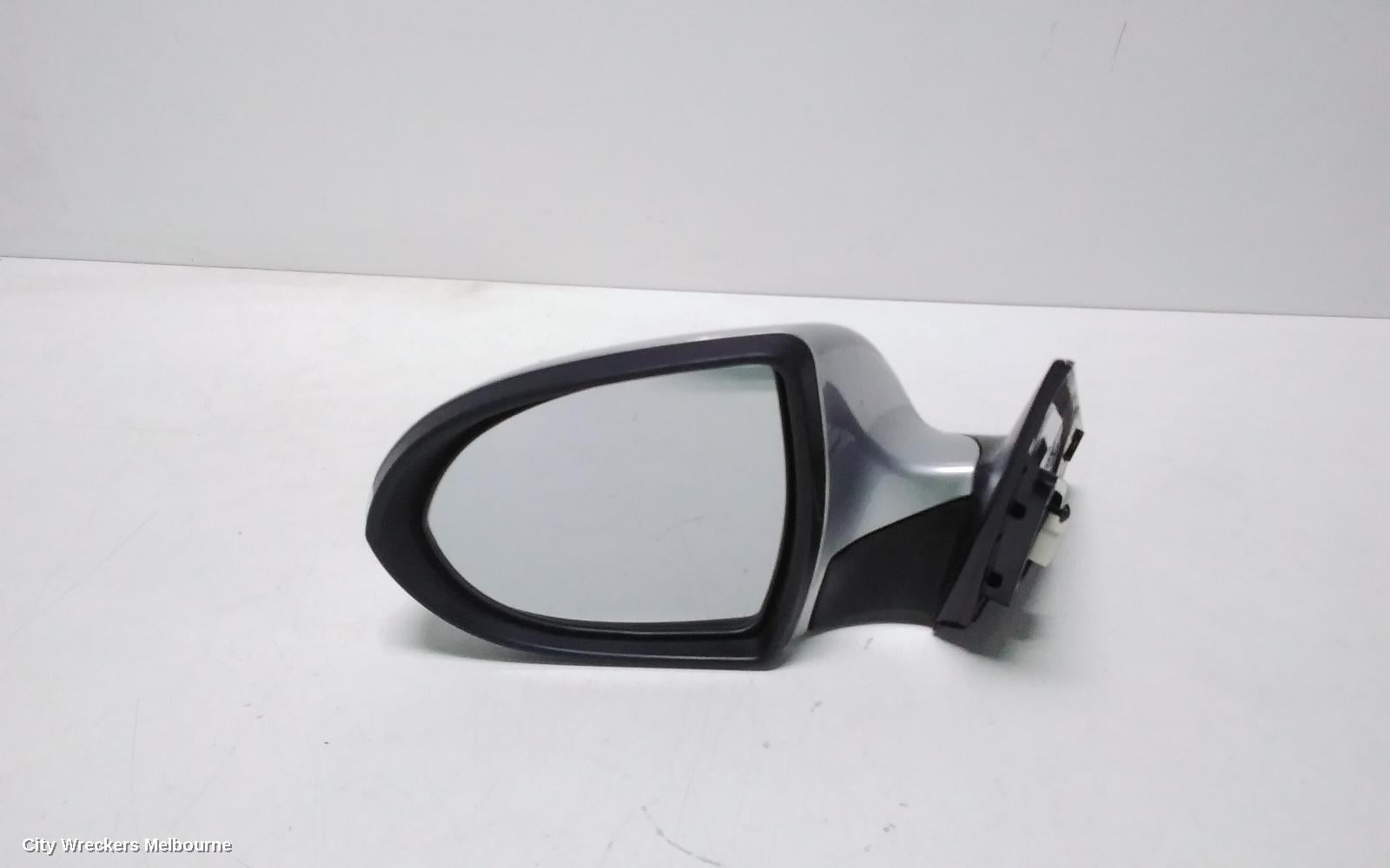 KIA SPORTAGE LEFT DOOR MIRROR, SL, W/ INDICATOR TYPE, 06/2013 - 10/2015 - Image 1