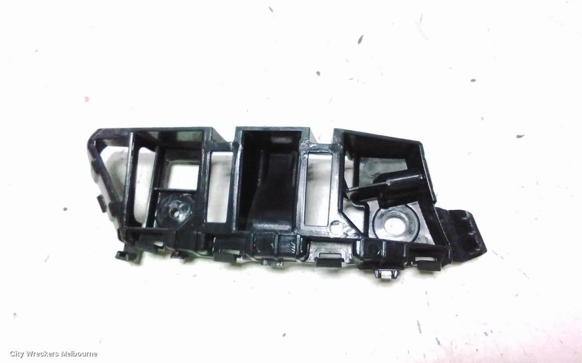 VOLKSWAGEN TIGUAN, 5N 08/2011 - 08/2016, RHF BAR BRACKET ~ WVGZZZ5NZEW018752: 148018 - Image 2