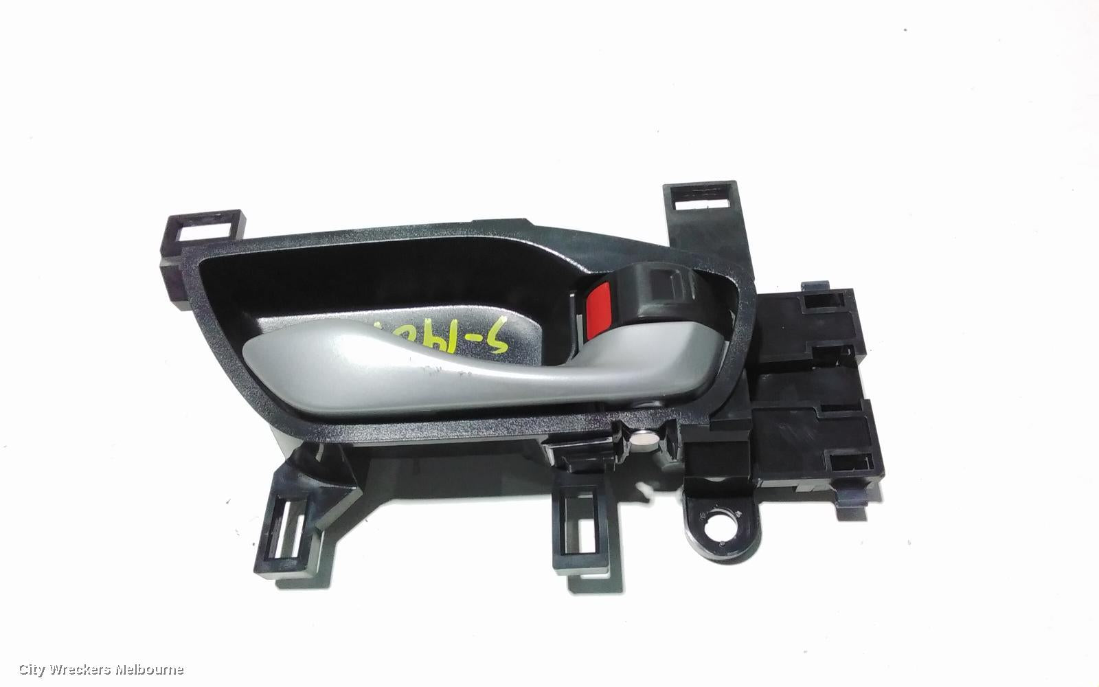 HONDA CRV DOOR HANDLE, INNER, RH REAR, RW, 05/2017 ONWARDS - Image 3