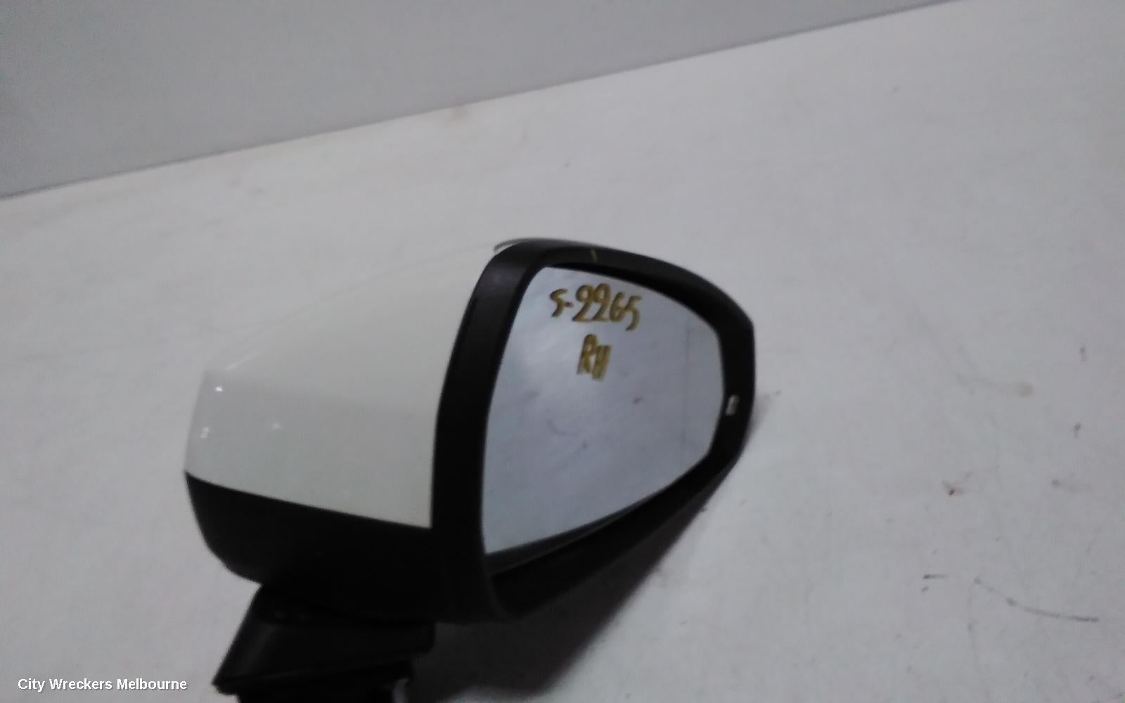 AUDI A3 RIGHT DOOR MIRROR, 8V, A3, SEDAN, MANUAL FOLD, NON LANE CHANGE ASSIST TYPE (6XC/7Y0), 11/2013 - 10/2020 - Image 3