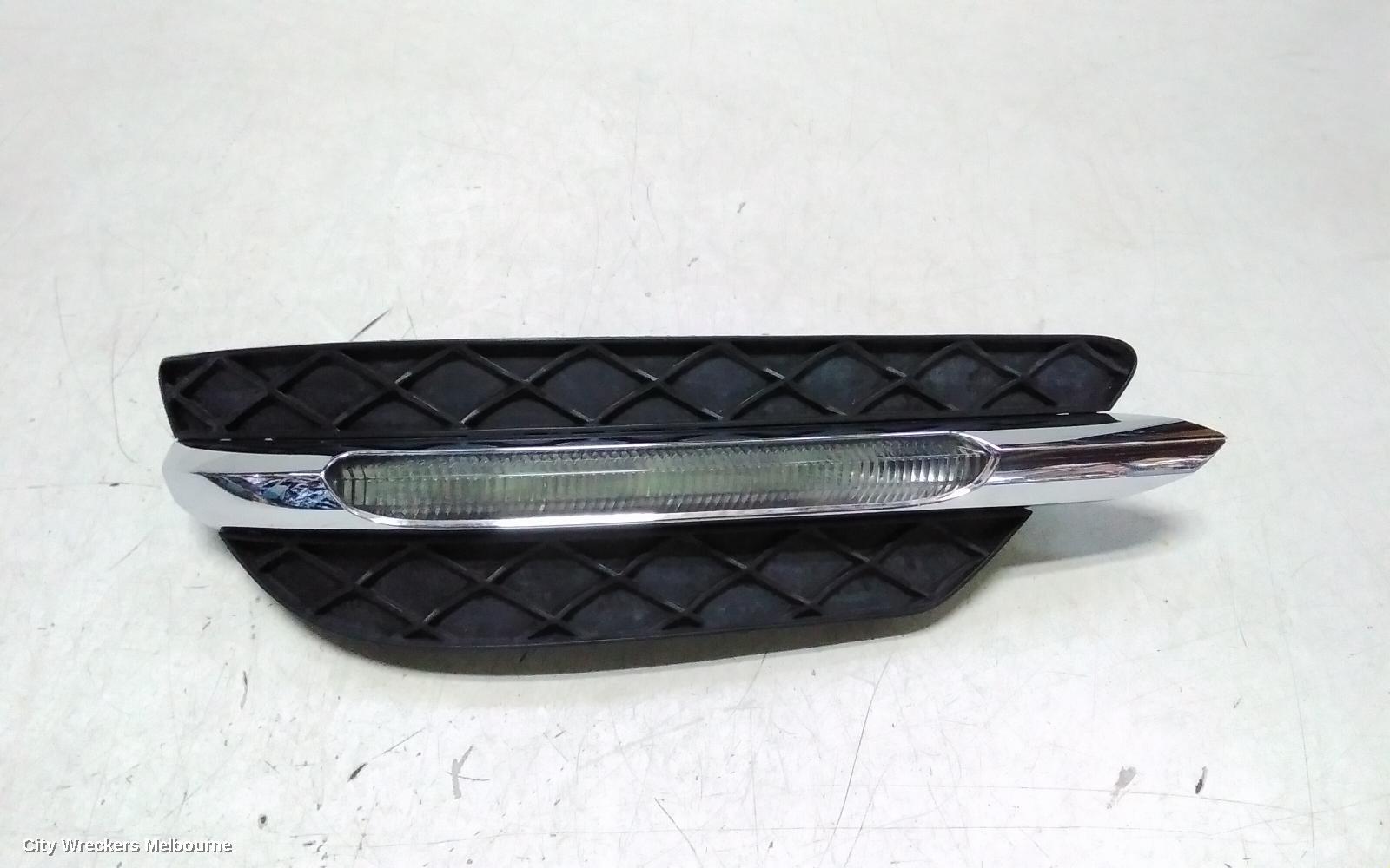 MERCEDES C CLASS LEFT INDICATOR/FOG/SIDE, DAYTIME RUNNING LAMP, W204/S204/C204, STRIP TYPE (WHITE HOUSING), 03/2011 - 01/2015 - Image 1