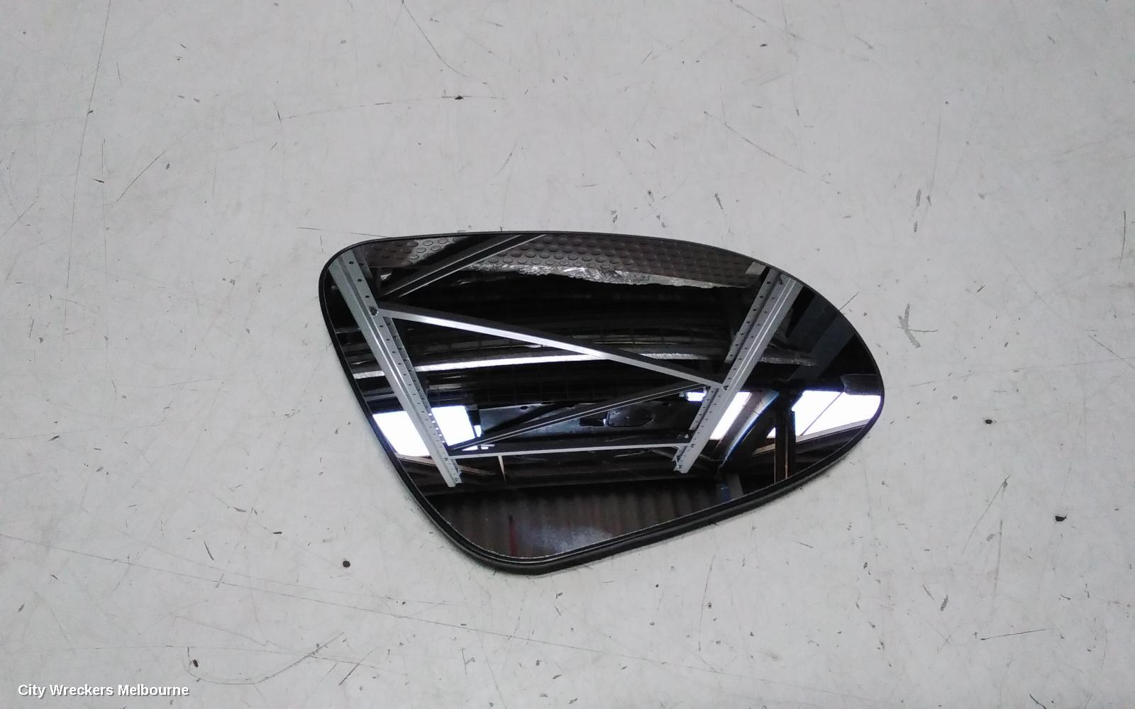 TOYOTA COROLLA RIGHT DOOR MIRROR, ZRE172R, SEDAN, W/ 7 PIN PLUG TYPE, 12/2013 - 06/2019 - Image 2