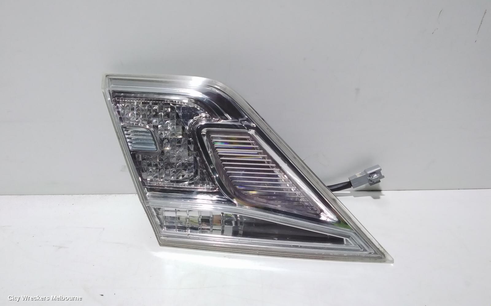 TOYOTA AURION REAR GARNISH, BOOTLID LAMP (LH SIDE), SPORTIVO/TOURING/WHITE, GSV40R, 09/2009 - 03/2012 - Image 2