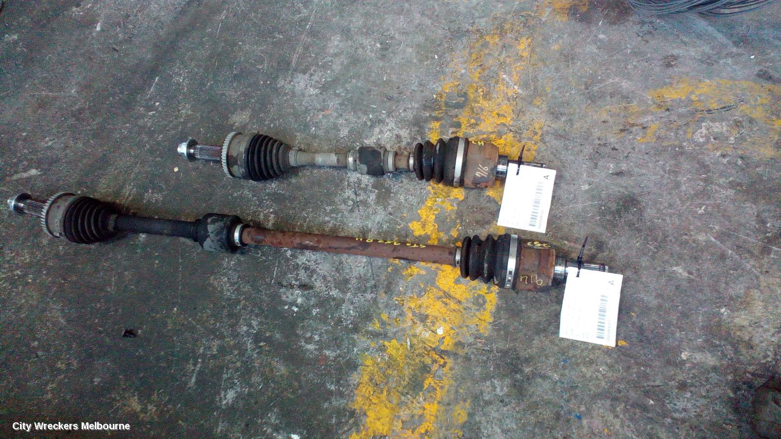 HYUNDAI VELOSTER RIGHT DRIVESHAFT, AUTO T/M TYPE, NON TURBO, FS, 12/2011 - 02/2018 - Image 1