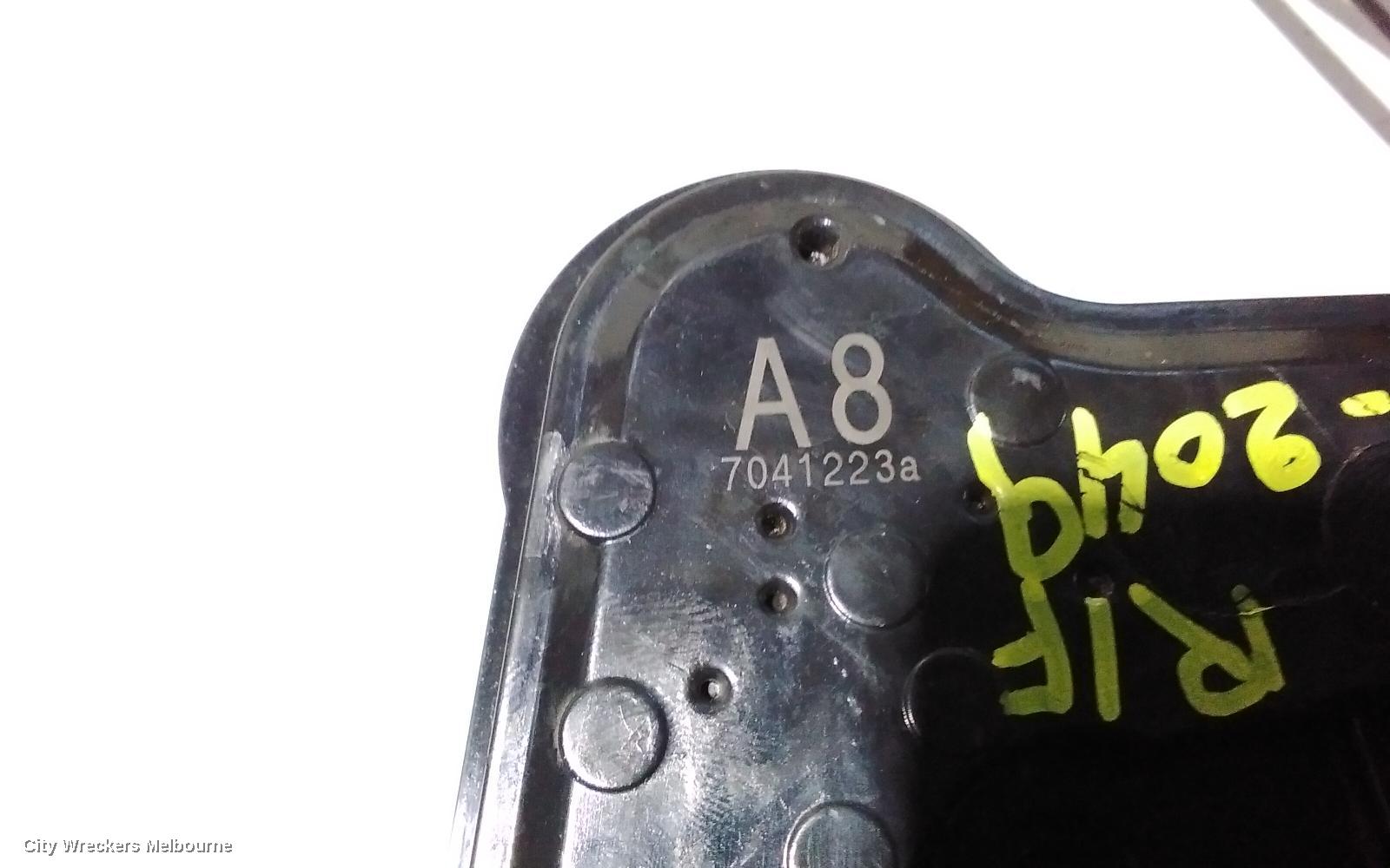 TOYOTA KLUGER DOOR/BOOT/GATE LOCK, RIGHT FRONT DOOR LOCK, GSU50/GSU55, 12/2013 - 02/2021 - Image 3