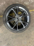 HYUNDAI I30 WHEEL MAG, FACTORY, 19X8IN, 5 V SPOKE, HIGH GLOSS BLACK, PD, HATCH (CZECH TMAH VIN), 03/2021 ONWARDS - Image 1