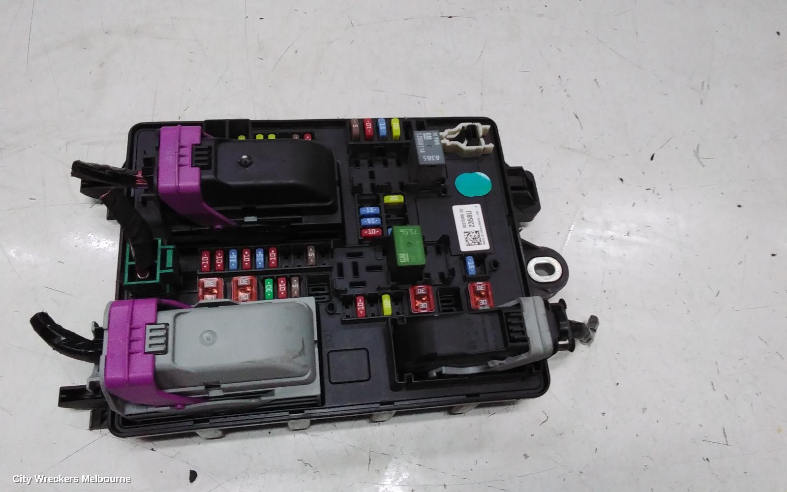 HOLDEN COMMODORE FUSE BOX, ENGINE BAY, VF, 05/2013 - 12/2017 - Image 1