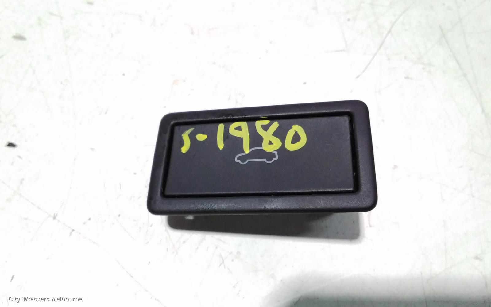 VOLKSWAGEN T-ROC TAILGATE HANDLE, A1, 03/2020 - 12/2025 - Image 1