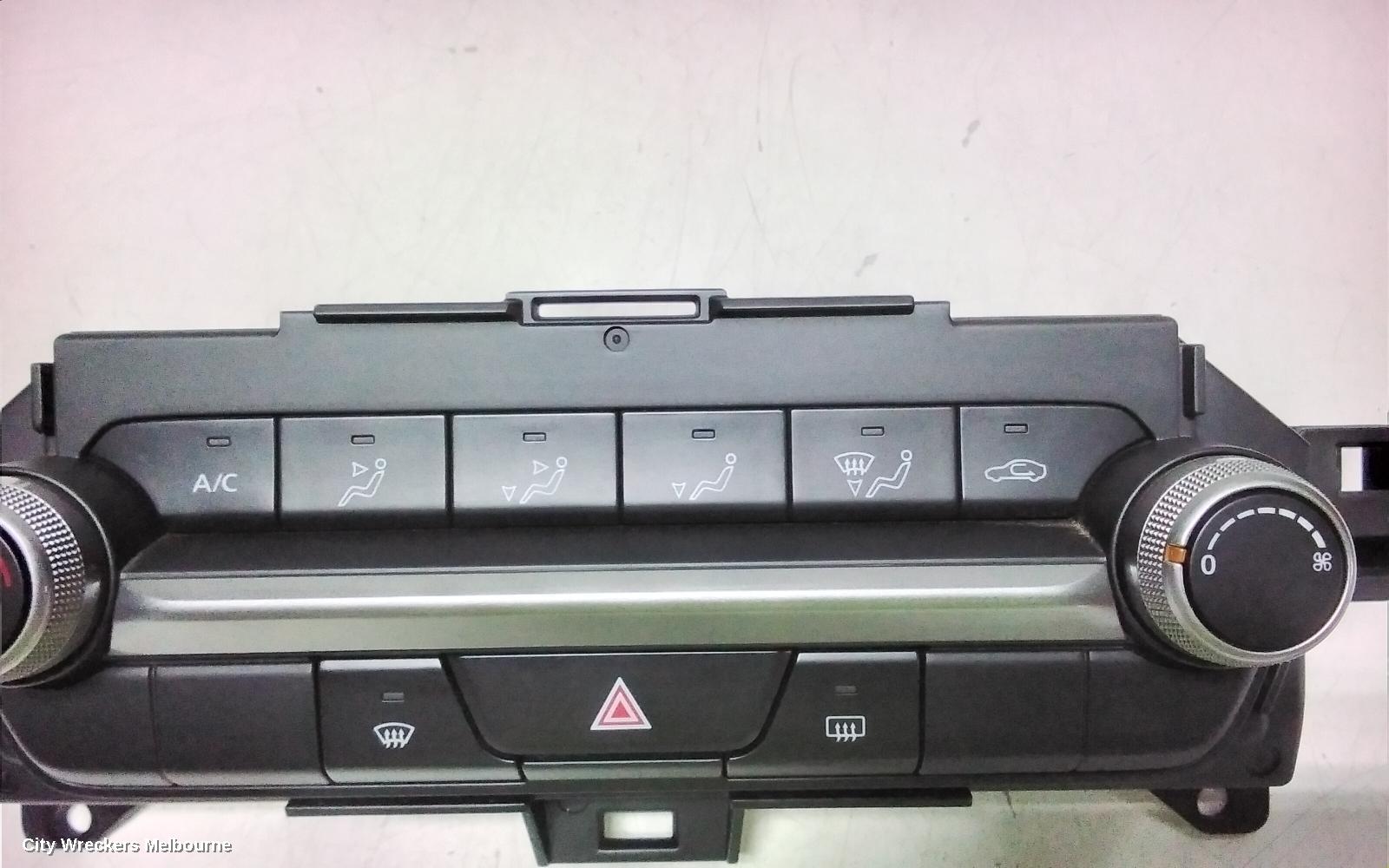 MAZDA 3 HEATER/AC CONTROLS, DUAL ZONE CLIMATE TYPE, BP, 03/2019 ONWARDS - Image 3