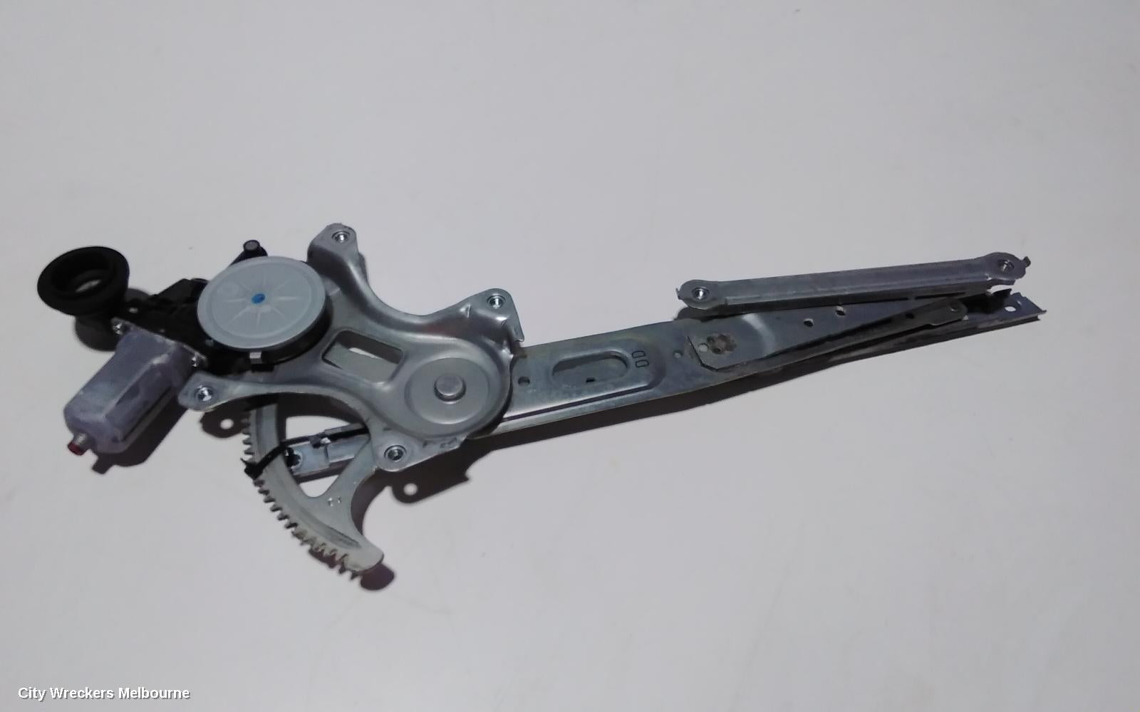 TOYOTA RAV4 LEFT FRONT WINDOW REG/MOTOR, XA40, 12/2012 - 11/2018 - Image 1