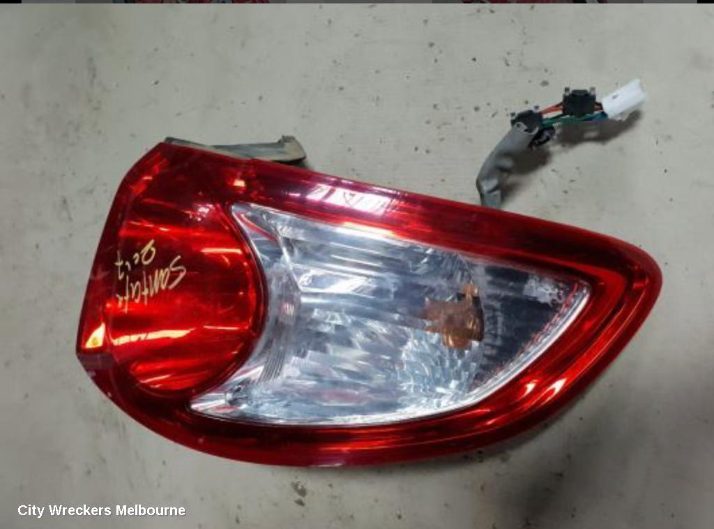 HYUNDAI SANTA FE RIGHT TAILLIGHT, CM, IN BODY, 11/2005 - 09/2009 - Image 1
