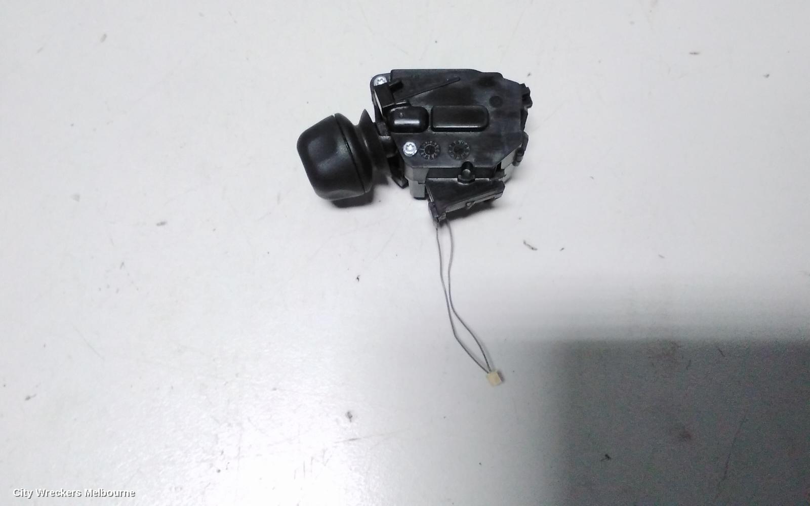 CHRYSLER 300C, LX2, 12/2011 - 12/2021, MIRROR SWITCH: 71743 - Image 2