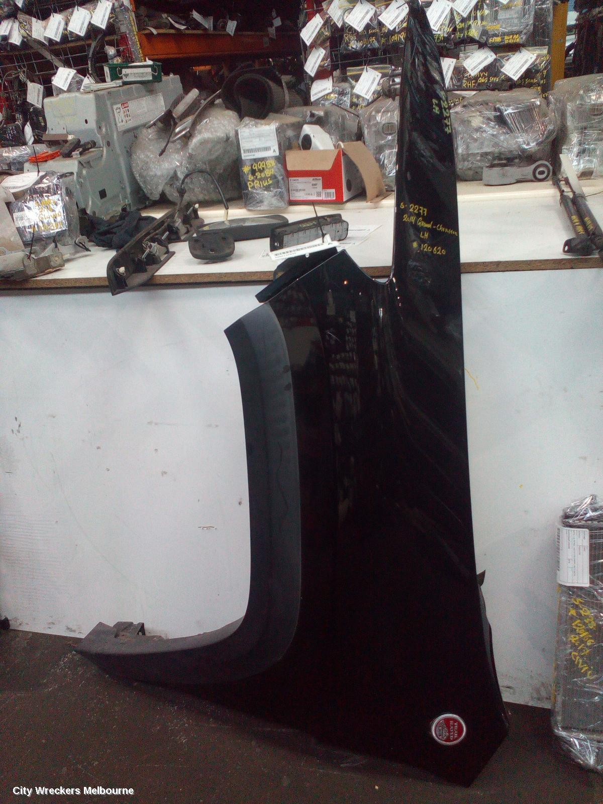 JEEP CHEROKEE LEFT GUARD, KL, 02/2014 - 03/2018 - Image 2