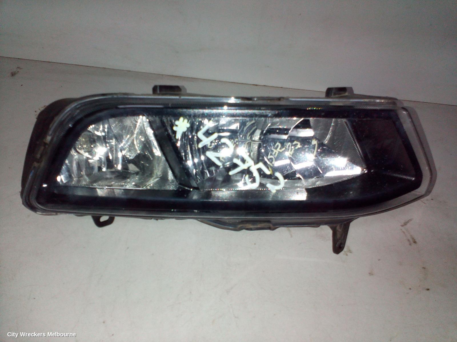 VOLKSWAGEN POLO RIGHT INDICATOR/FOG/SIDE, BUMPER FOGLAMP, NON DAYTIME RUNNING LAMP, 6R, 05/2014 - 09/2017 - Image 1