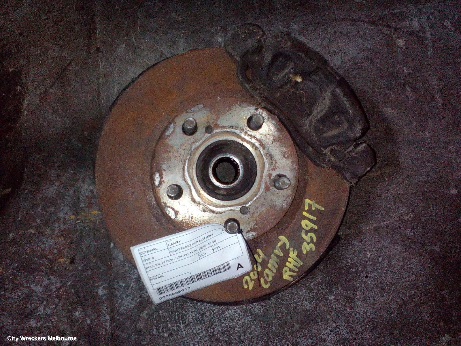 TOYOTA CAMRY RIGHT FRONT HUB ASSEMBLY, SK36, 2.4, PETROL, NON ABS TYPE, 08/2002 - 05/2006 - Image 1