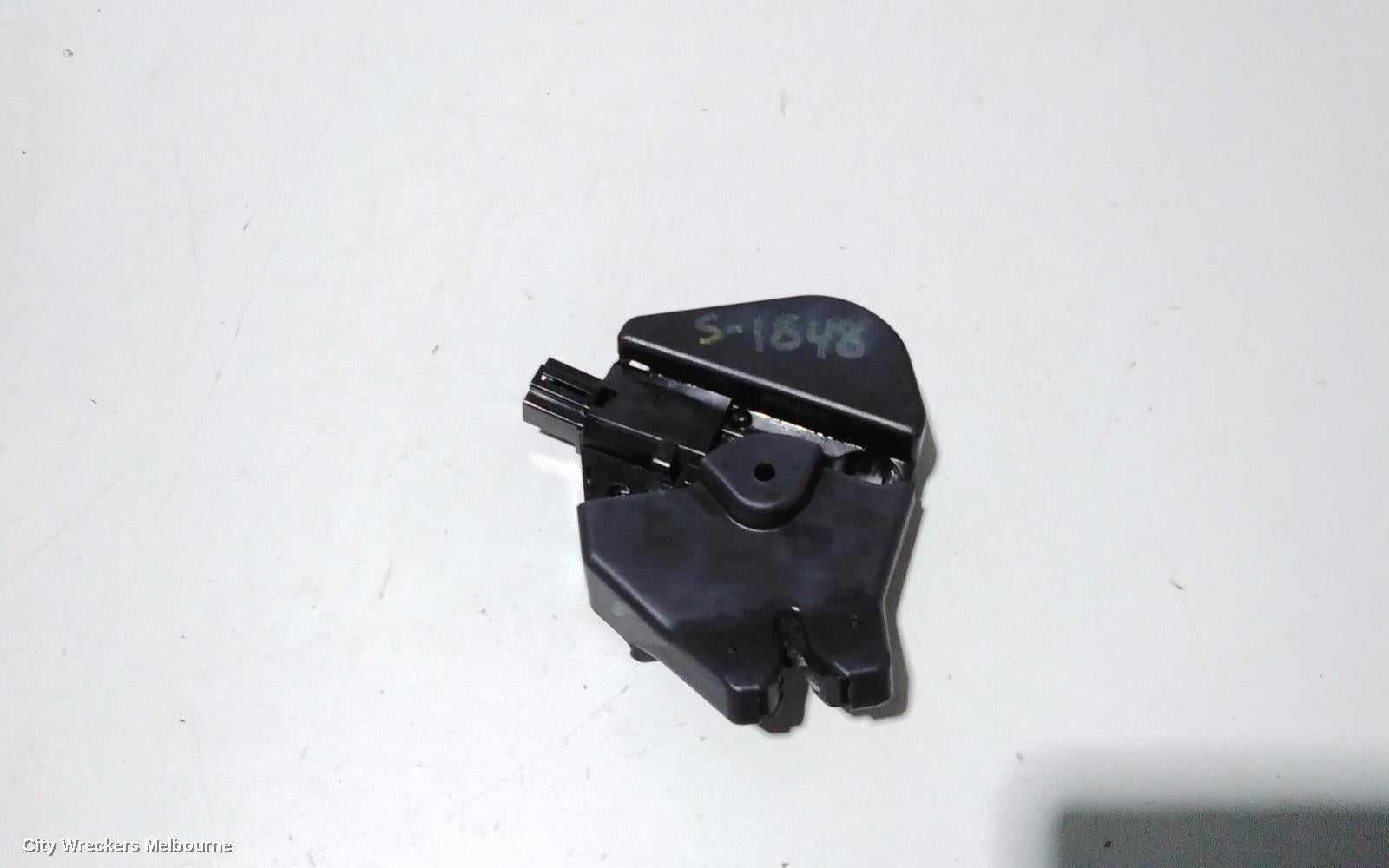HONDA ACCORD DOOR/BOOT/GATE LOCK, BOOTLID LOCK, 8TH GEN, EURO (VIN JHMCU), 06/2008 - 10/2010 - Image 1