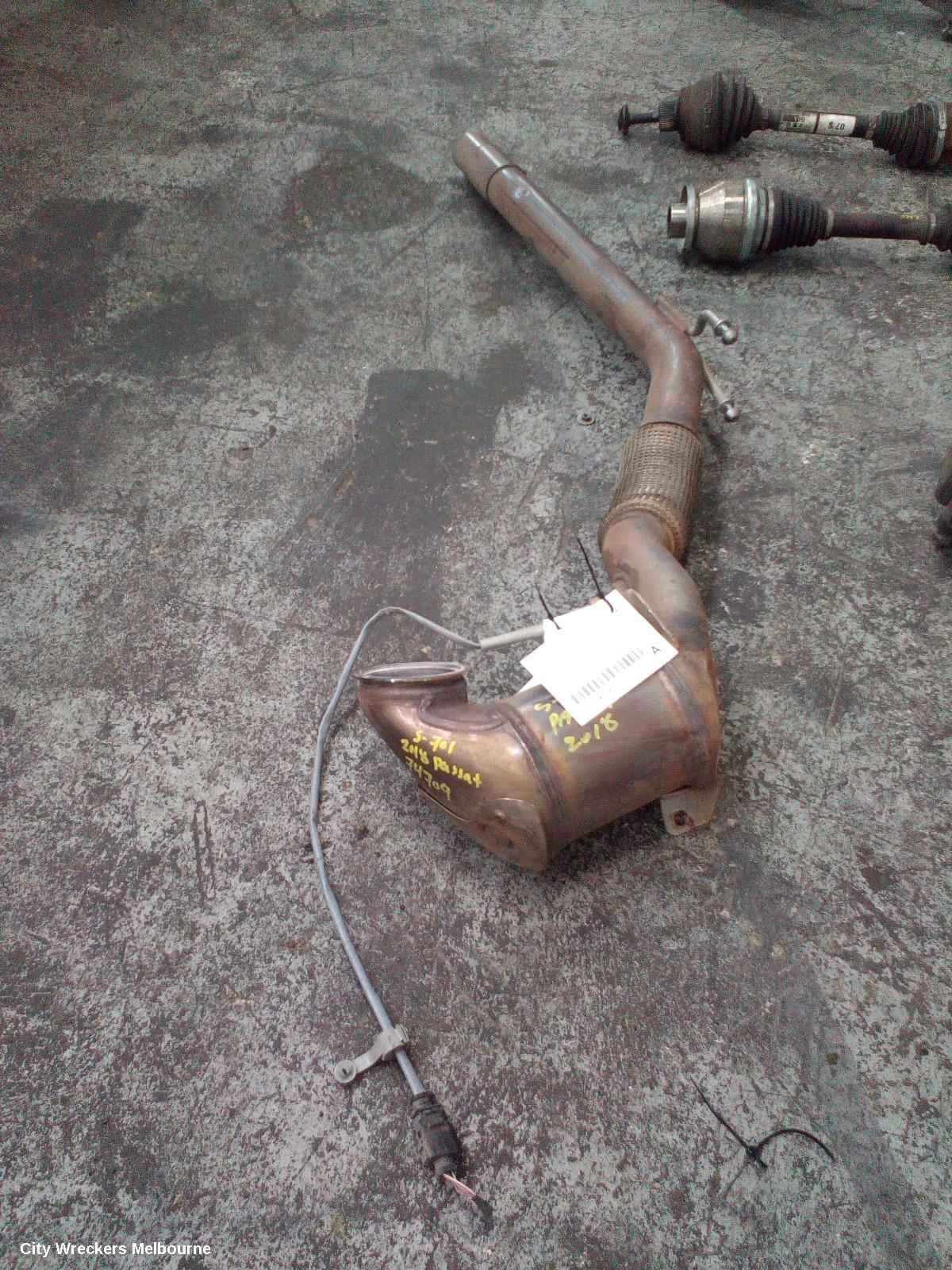 VOLKSWAGEN PASSAT CATALYTIC CONVERTER, DOWNPIPE-CAT TYPE, 1.8, PETROL, CJSA CODE, B8/MK7, 06/2015 ONWARDS - Image 1